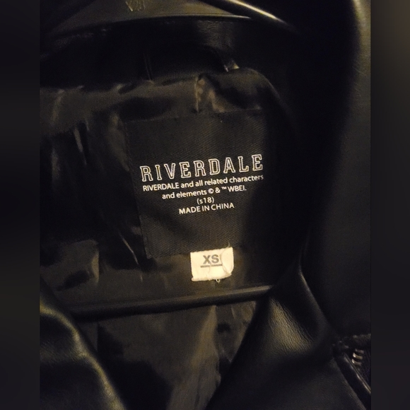 Hot Topic Women's Riverdale Bundle (2 Items)(XS)(NWOT) - Picture 2 of 5